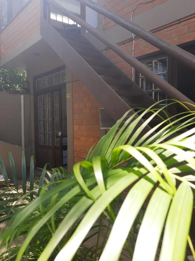 Pousada Halliny Do Rosa Praia do Rosa Ngoại thất bức ảnh