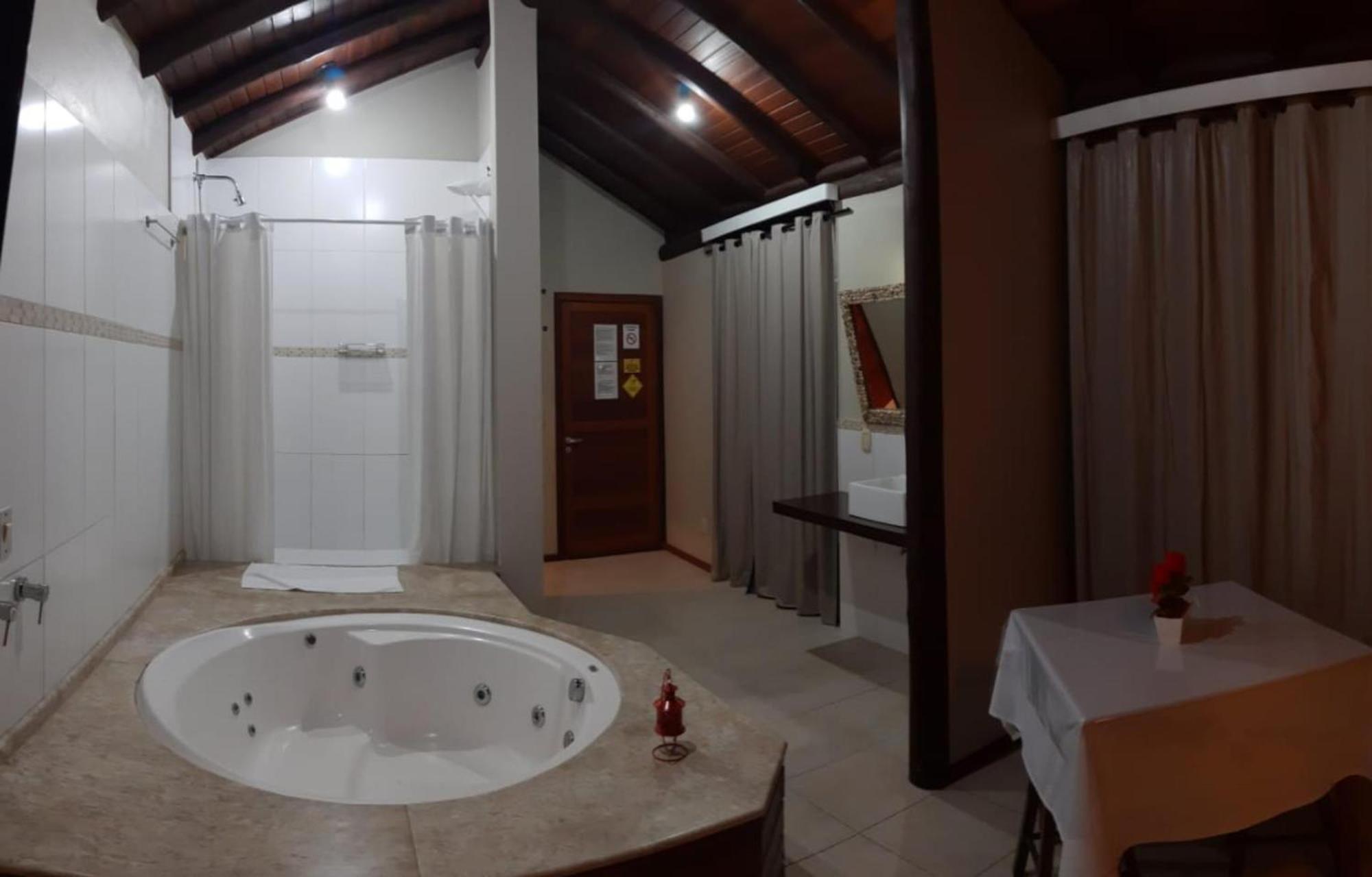 Pousada Halliny Do Rosa Praia do Rosa Phòng bức ảnh