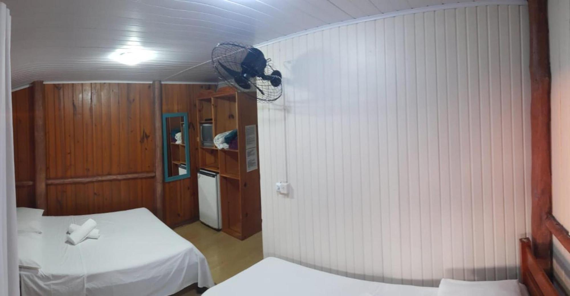 Pousada Halliny Do Rosa Praia do Rosa Phòng bức ảnh